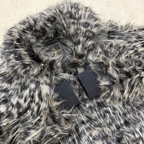 VTG 2000s Y2K Baby Phat Faux Fur Grail Jacket Women’s L